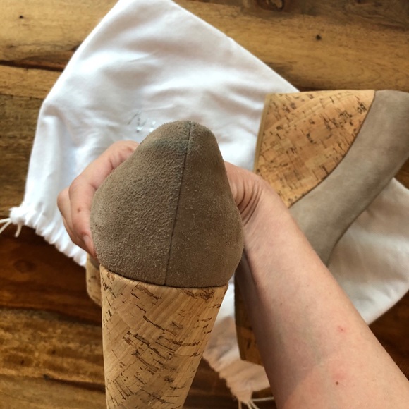 Stuart Weitzman Taupe Corkswoon Wedge - Size 7.5 - Picture 6 of 7
